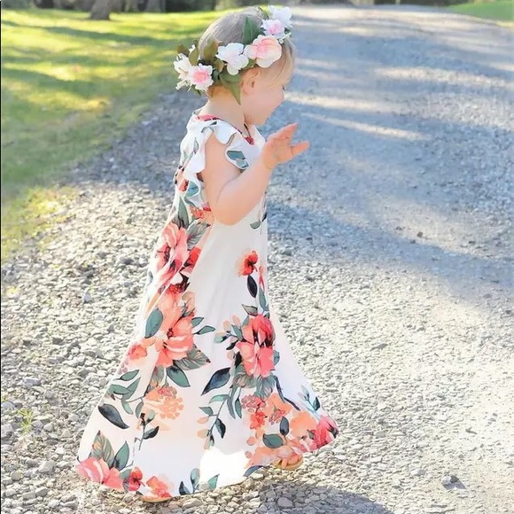 NEW Mommy and Me White Floral Maxi Dress - Picture 4 of 7